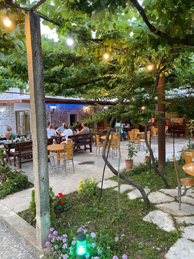 Kulla E Vjeter Hotel Koman Exterior foto